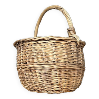 round wicker basket