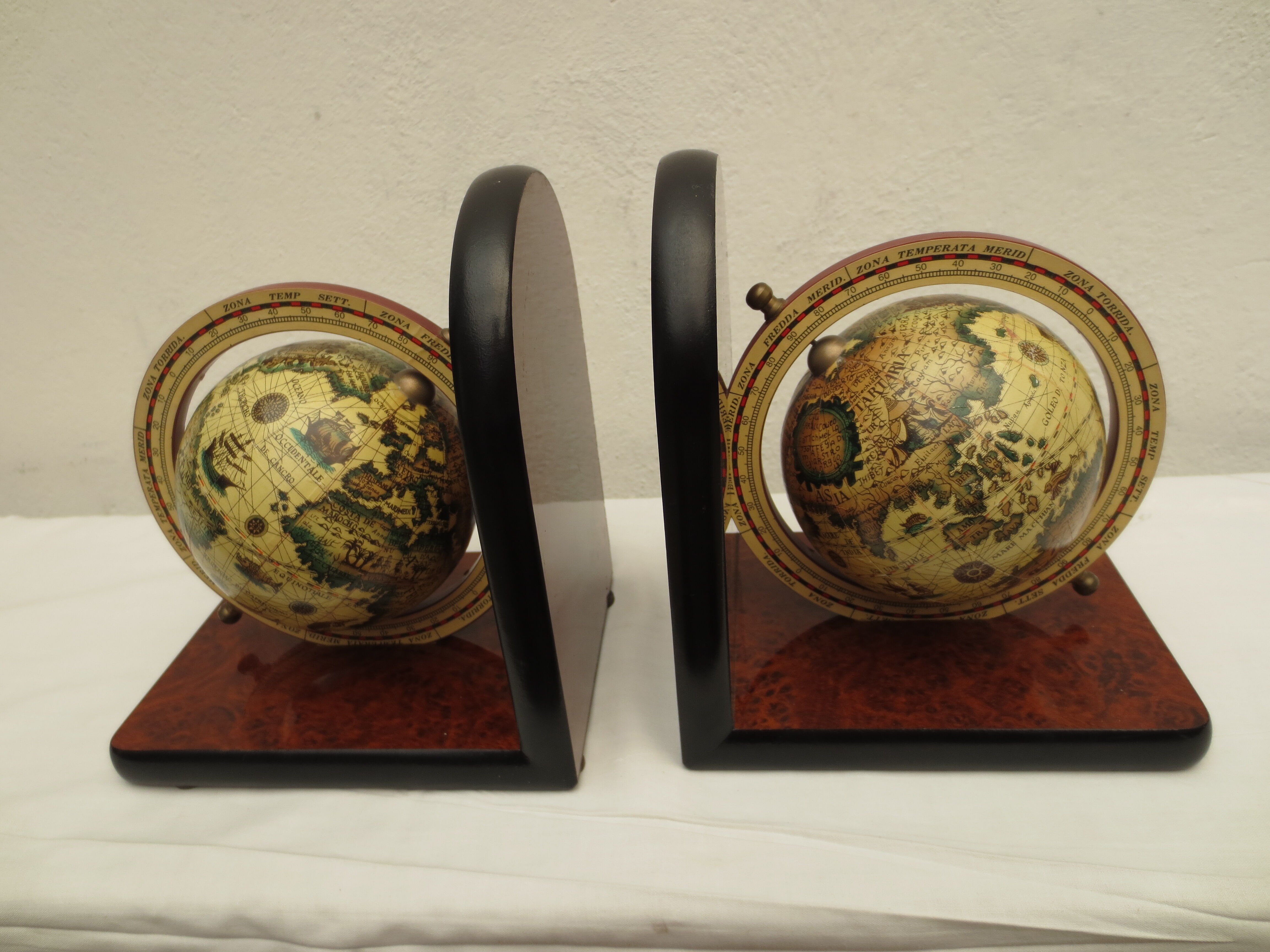 World pound-book greenhouse