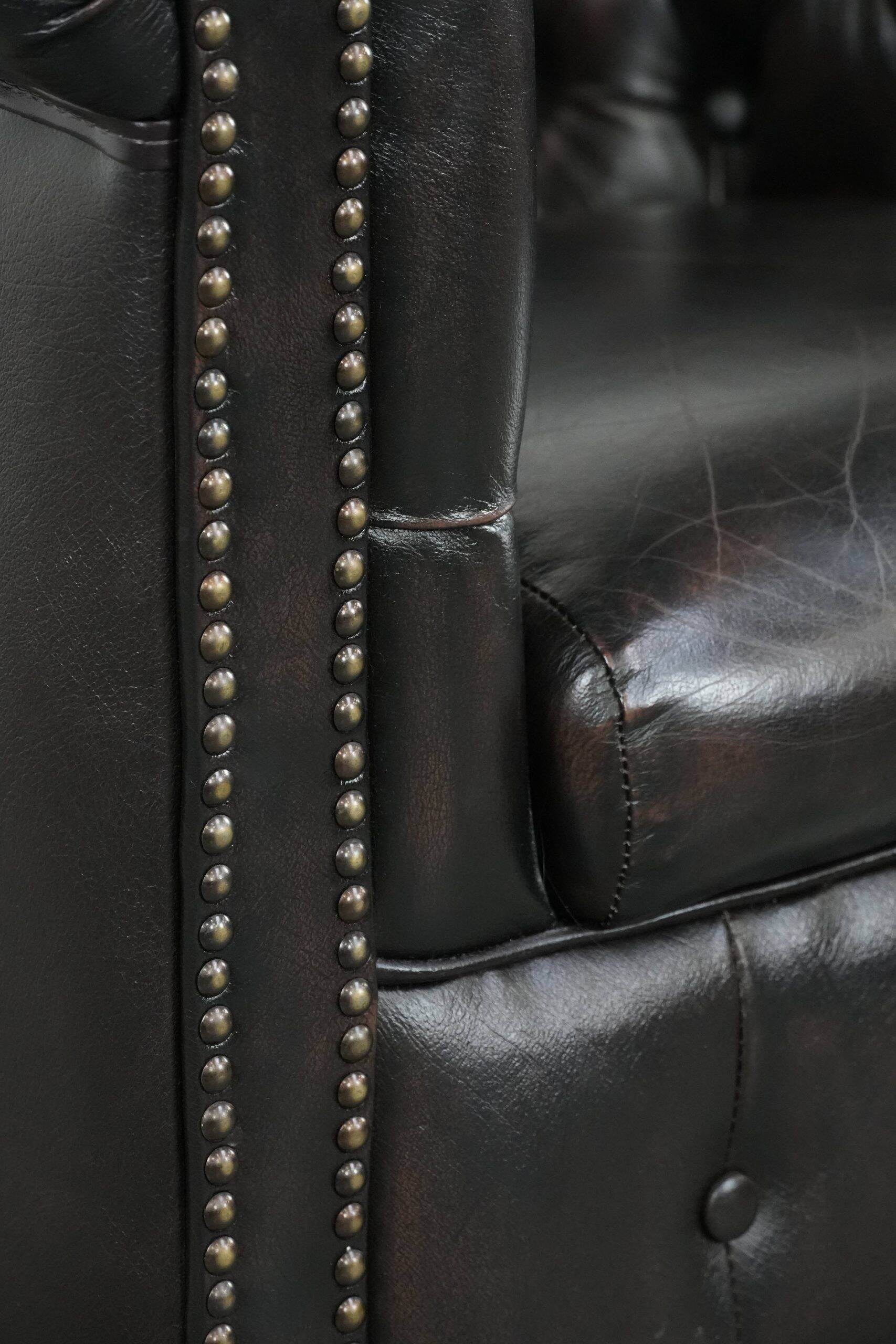 Dark luxury cowhide Chesterfield club armchair in English style