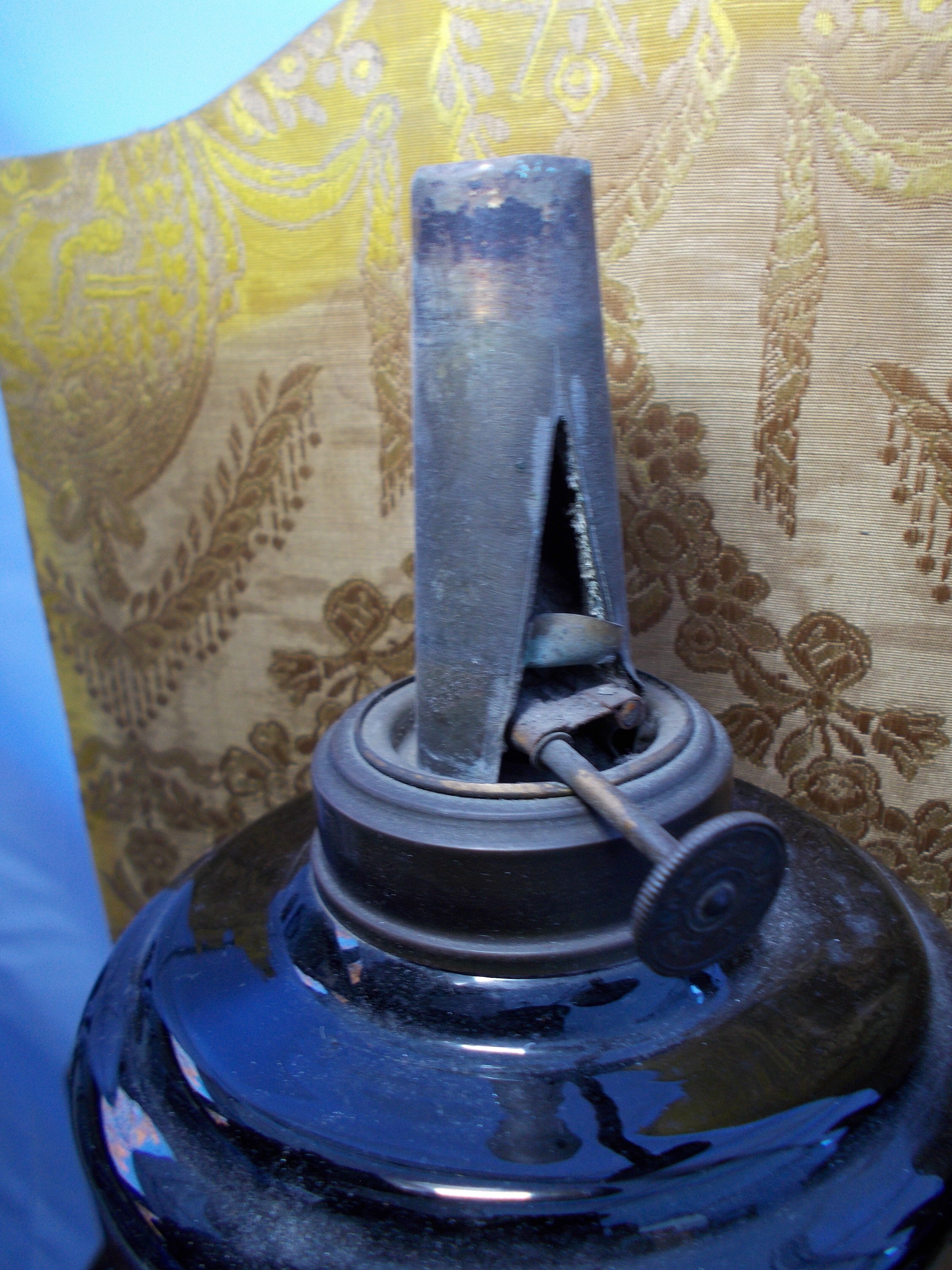 Paire de lampes pétrole en verre époque Napoleon III XIXème