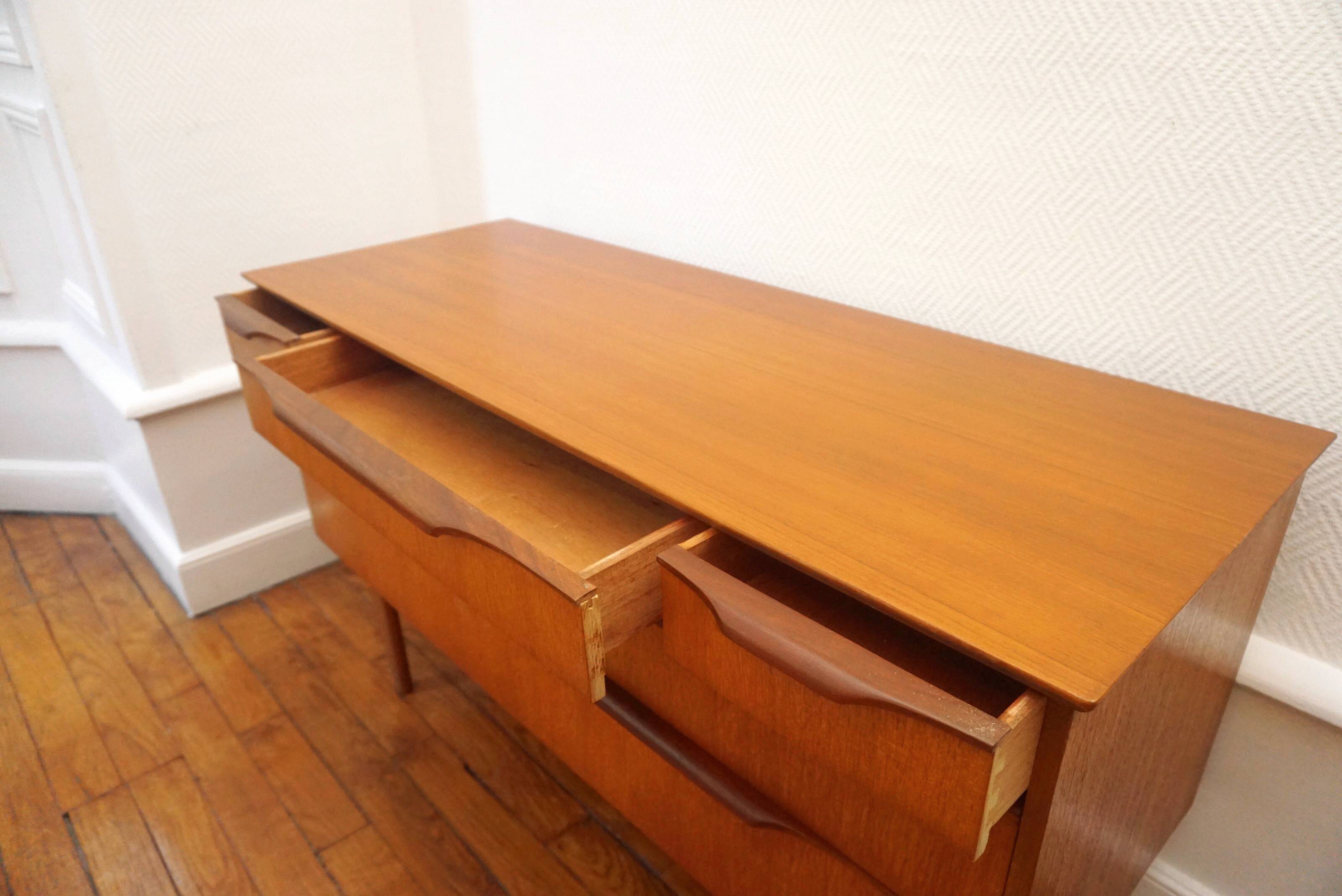 Buffet teak of the brand Beeanese
