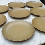 8 Assiettes plates en grès