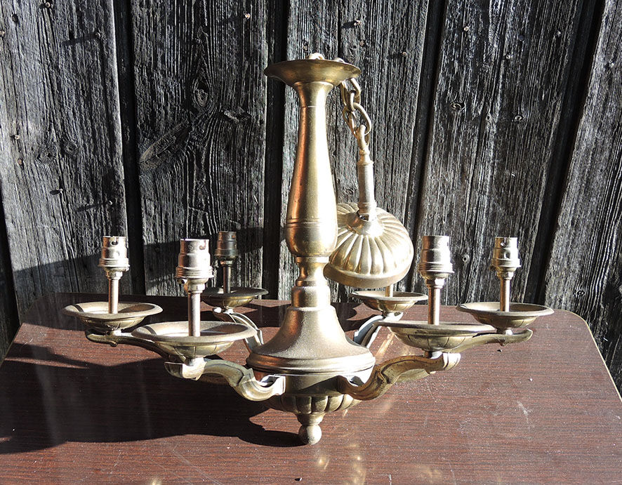 Old chandelier 6-arms in brass or bronze