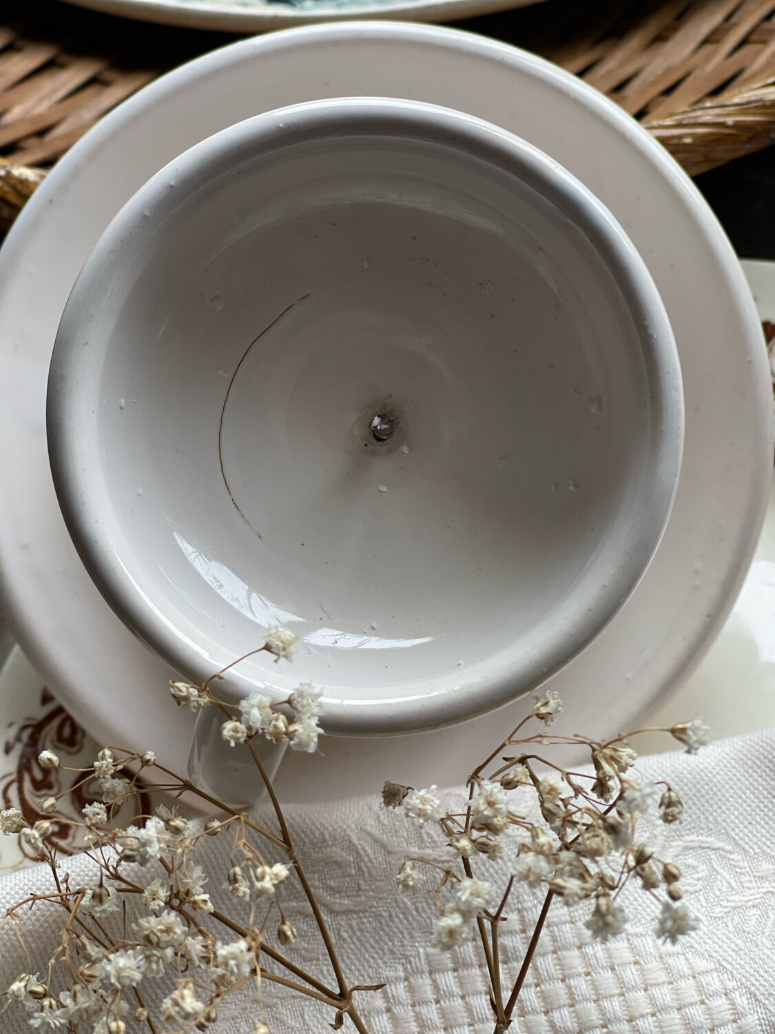 Glazed stoneware candle holder