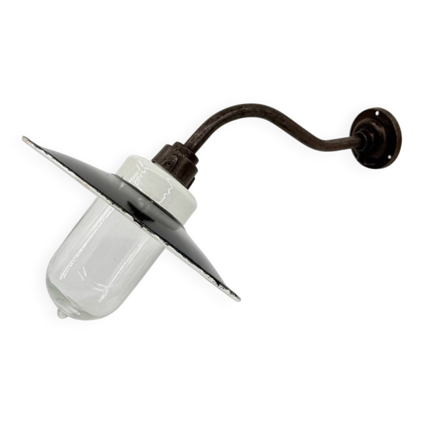 Lampe de cour — Beyit