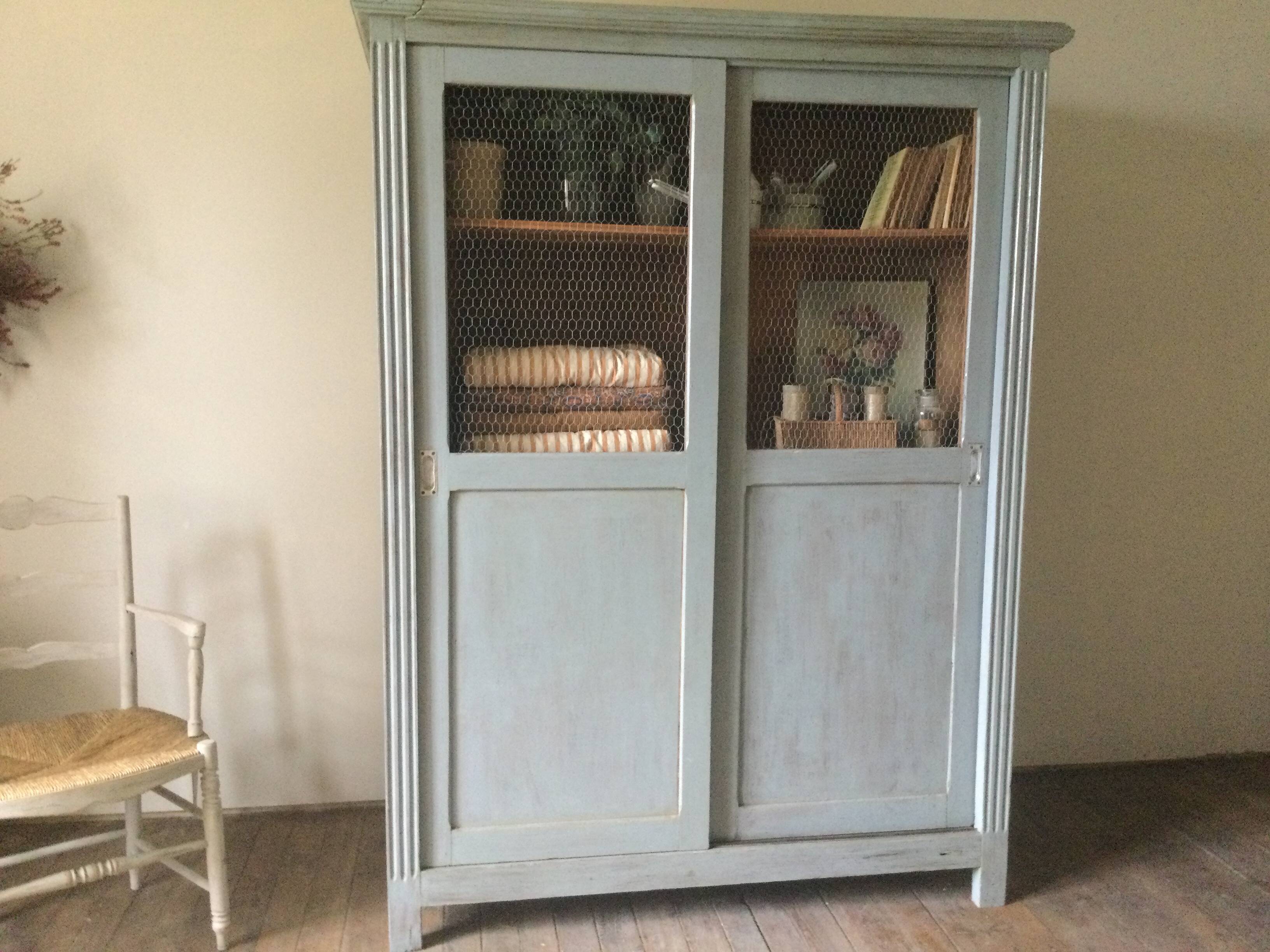 Parisian mesh wardrobe