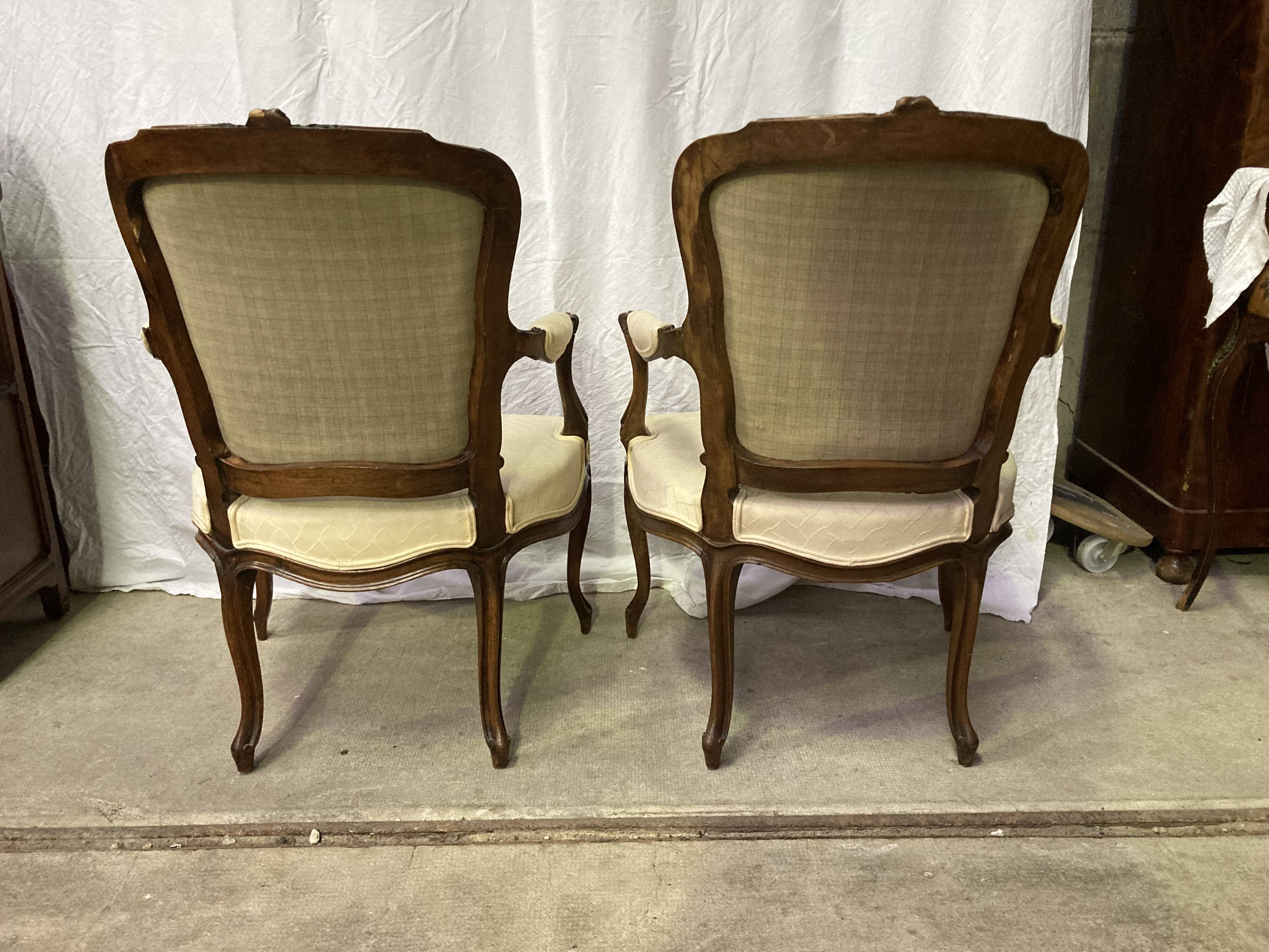 Pair of armchairs style Louis XV beige