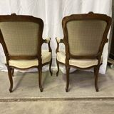 Paire de fauteuils style Louis XV beige