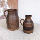 Deux carafes en grès anciennes