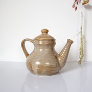 Light sandstone teapot