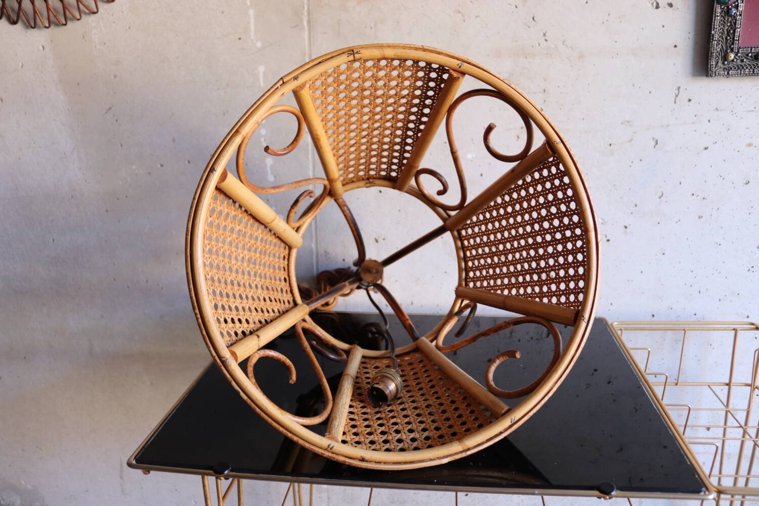 Lustre en rotin et cannage vintage