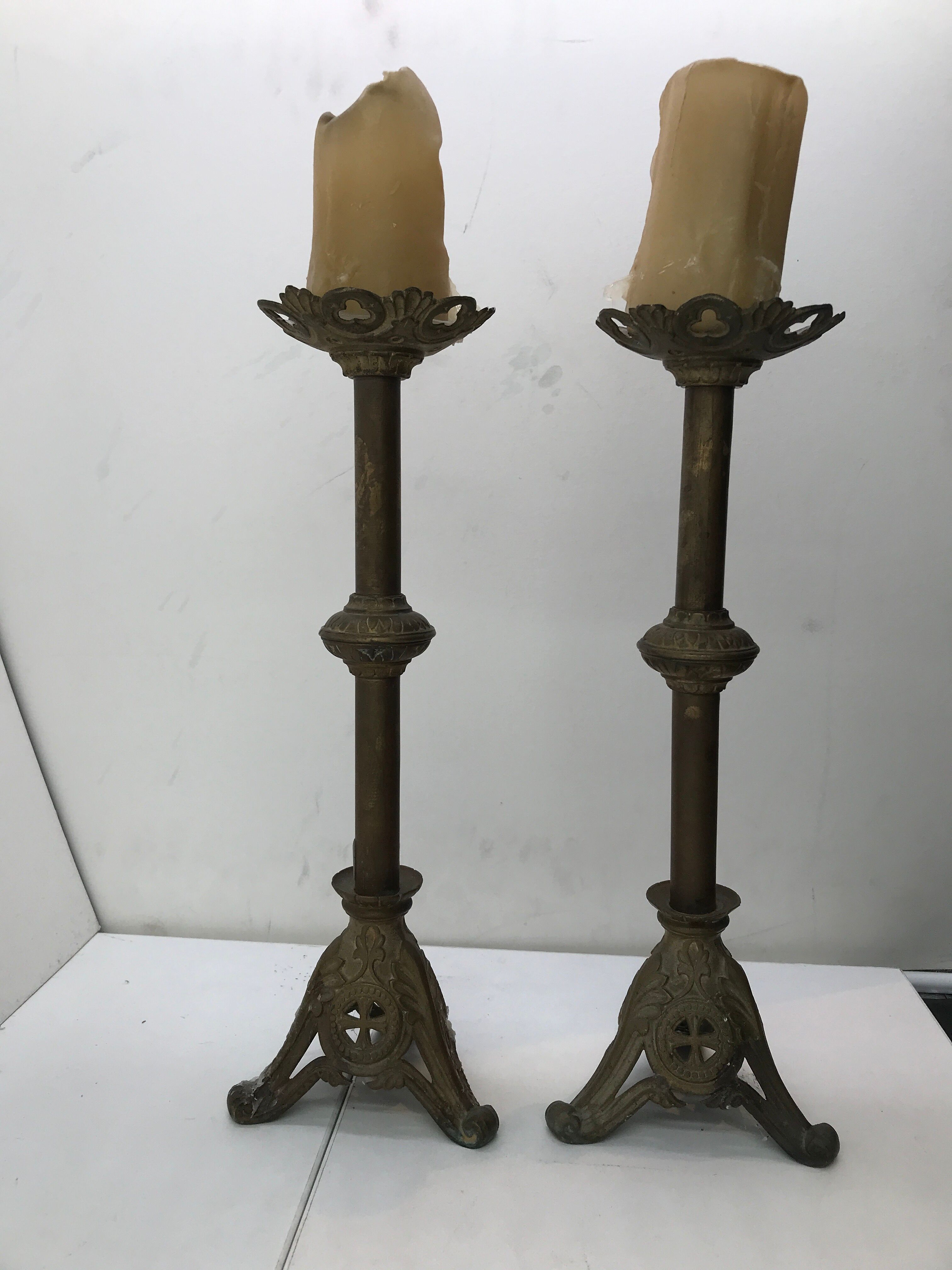 Pair of candle spades / candle holder