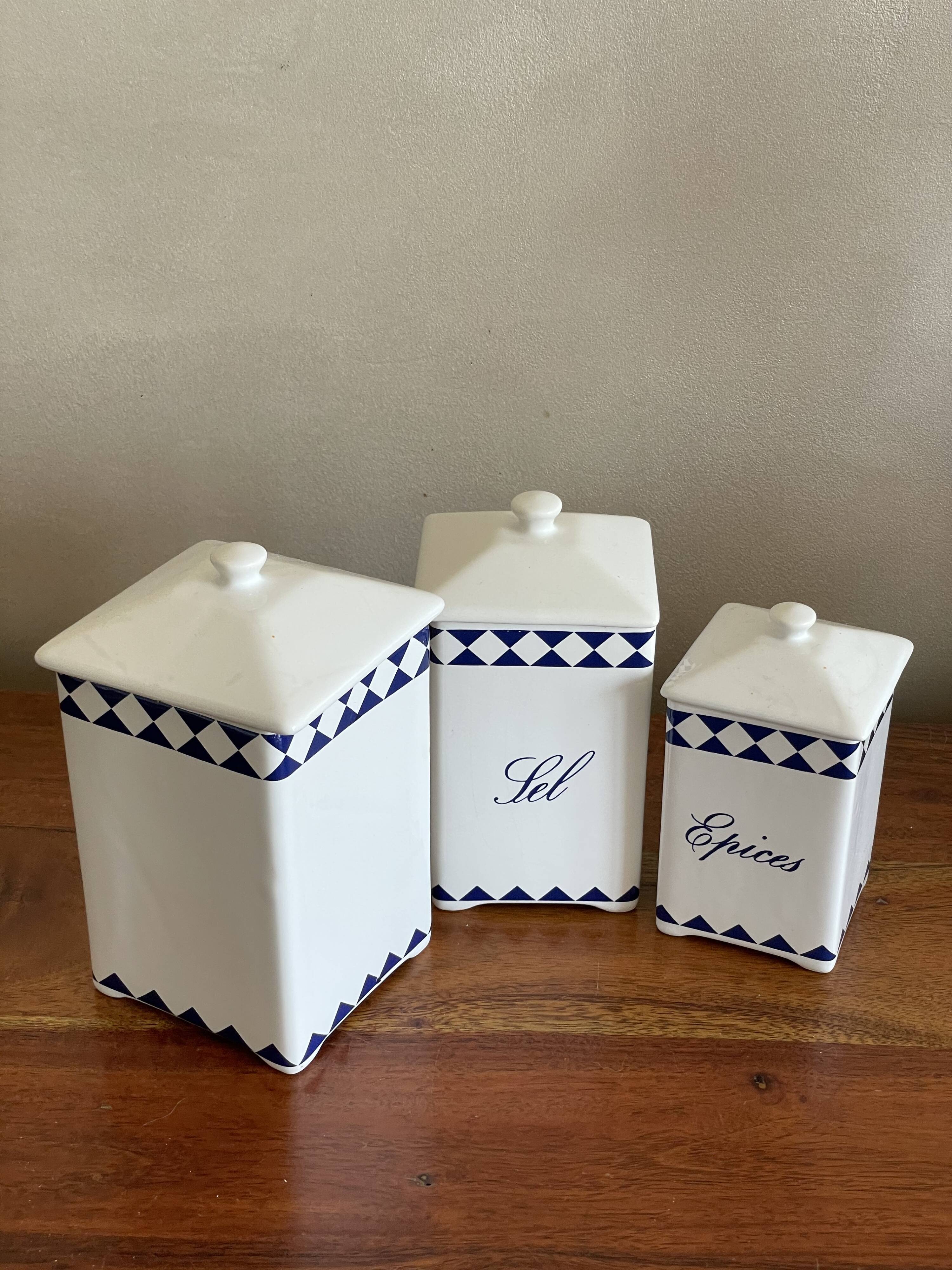 Series 3 boxes in earthenware with spice salt, coffee, spices