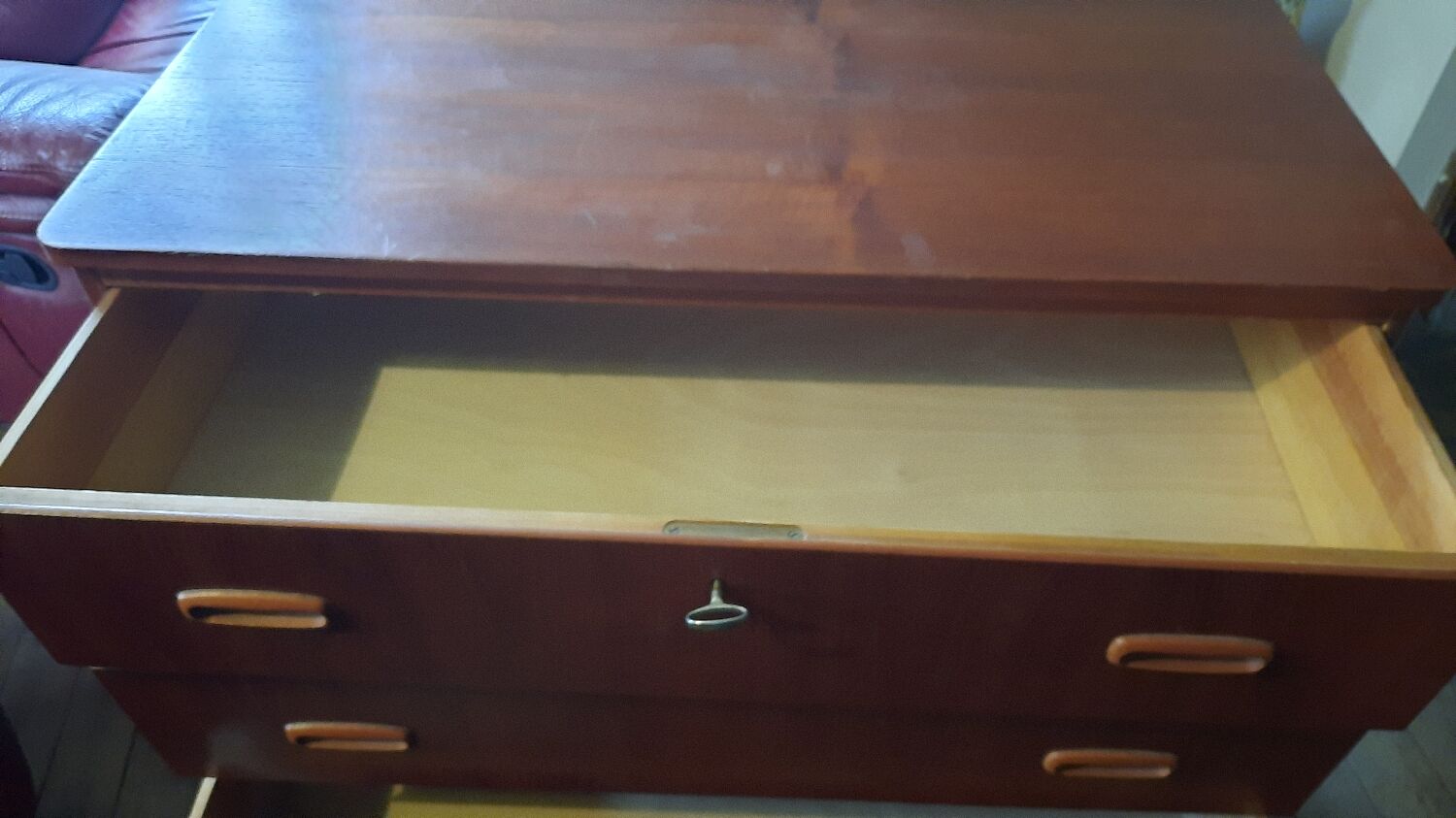 Scandinavian chest of drawers