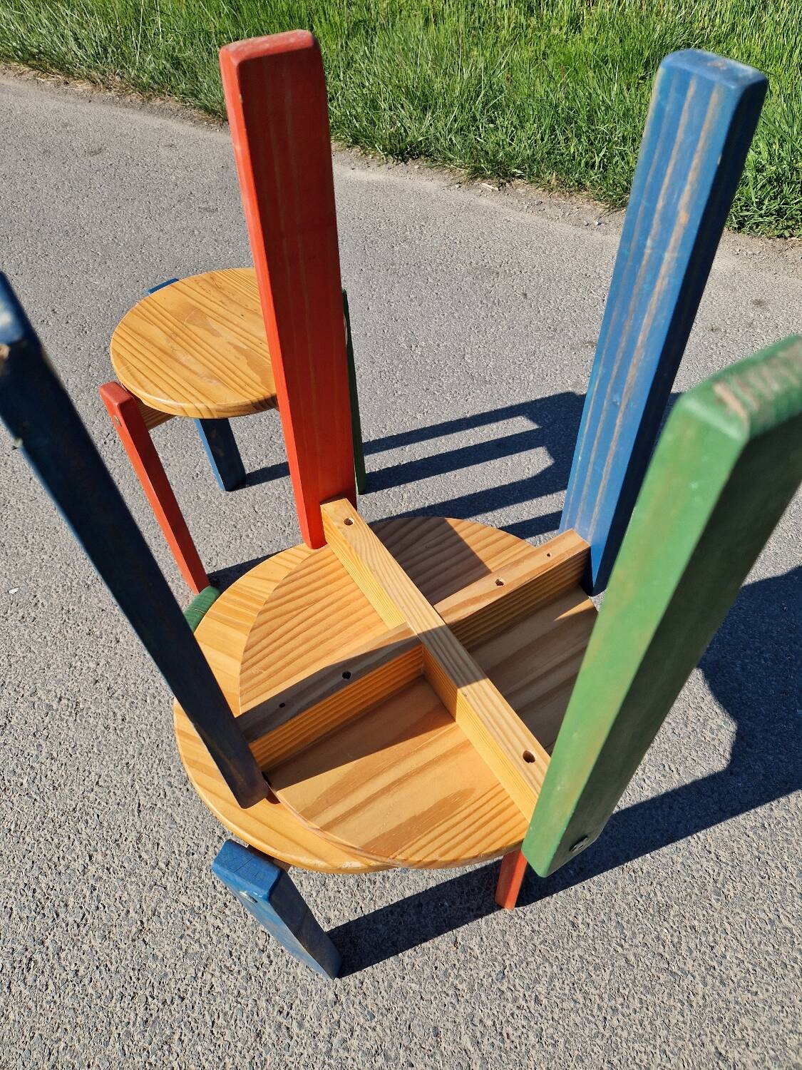 Set of 3 stackable pine stools