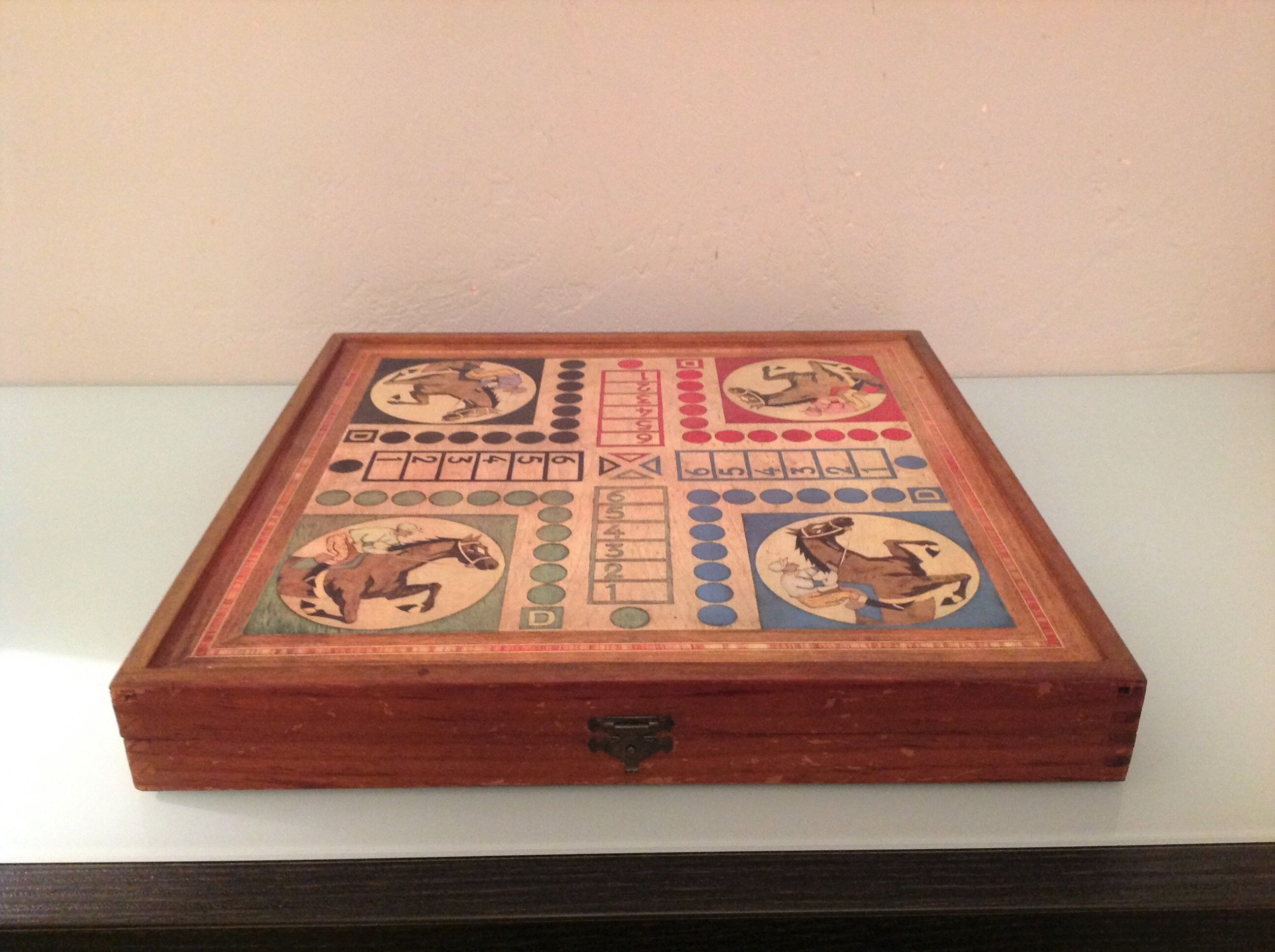Old wooden / vintage game case 60-70s