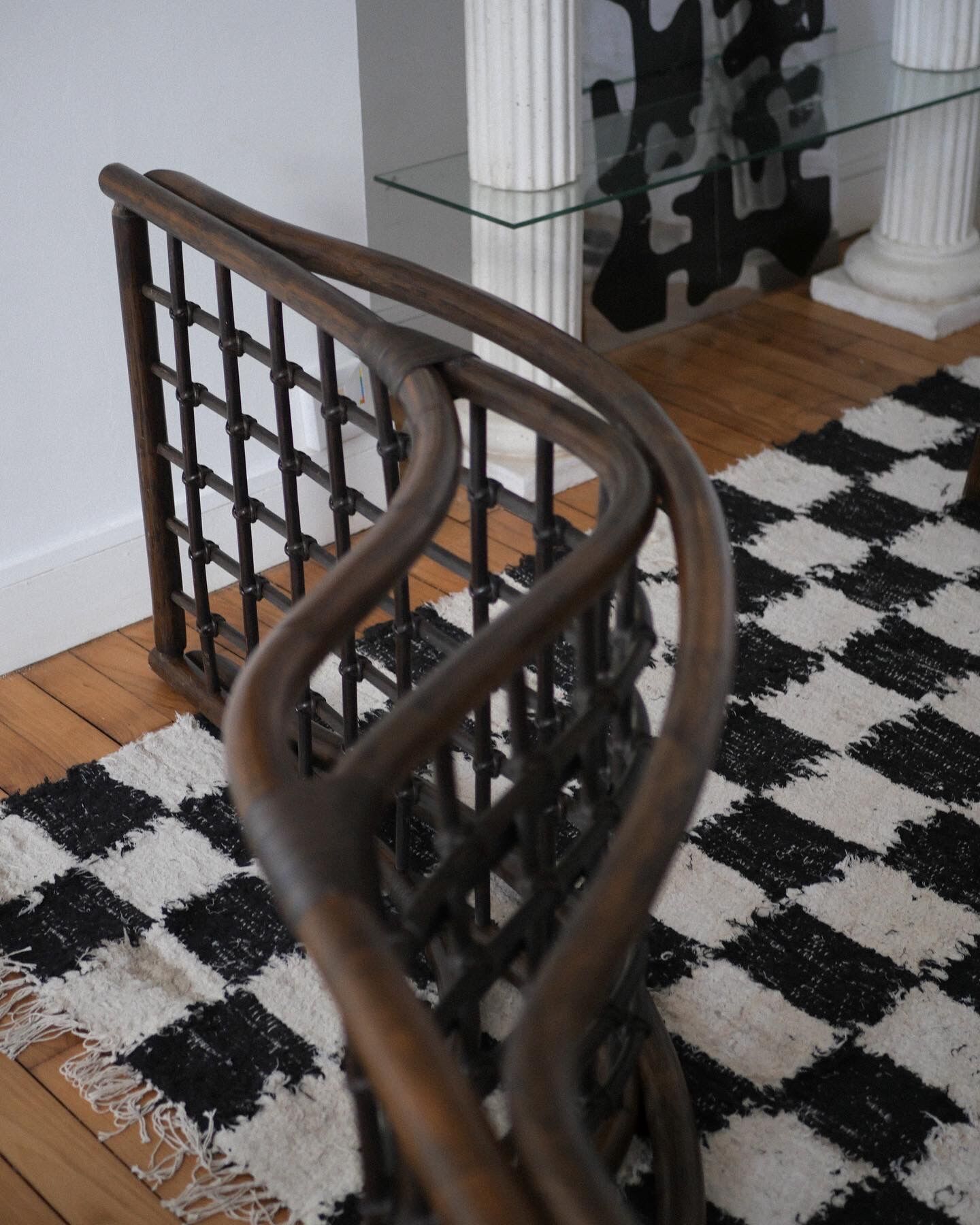 Rattan chaise longue