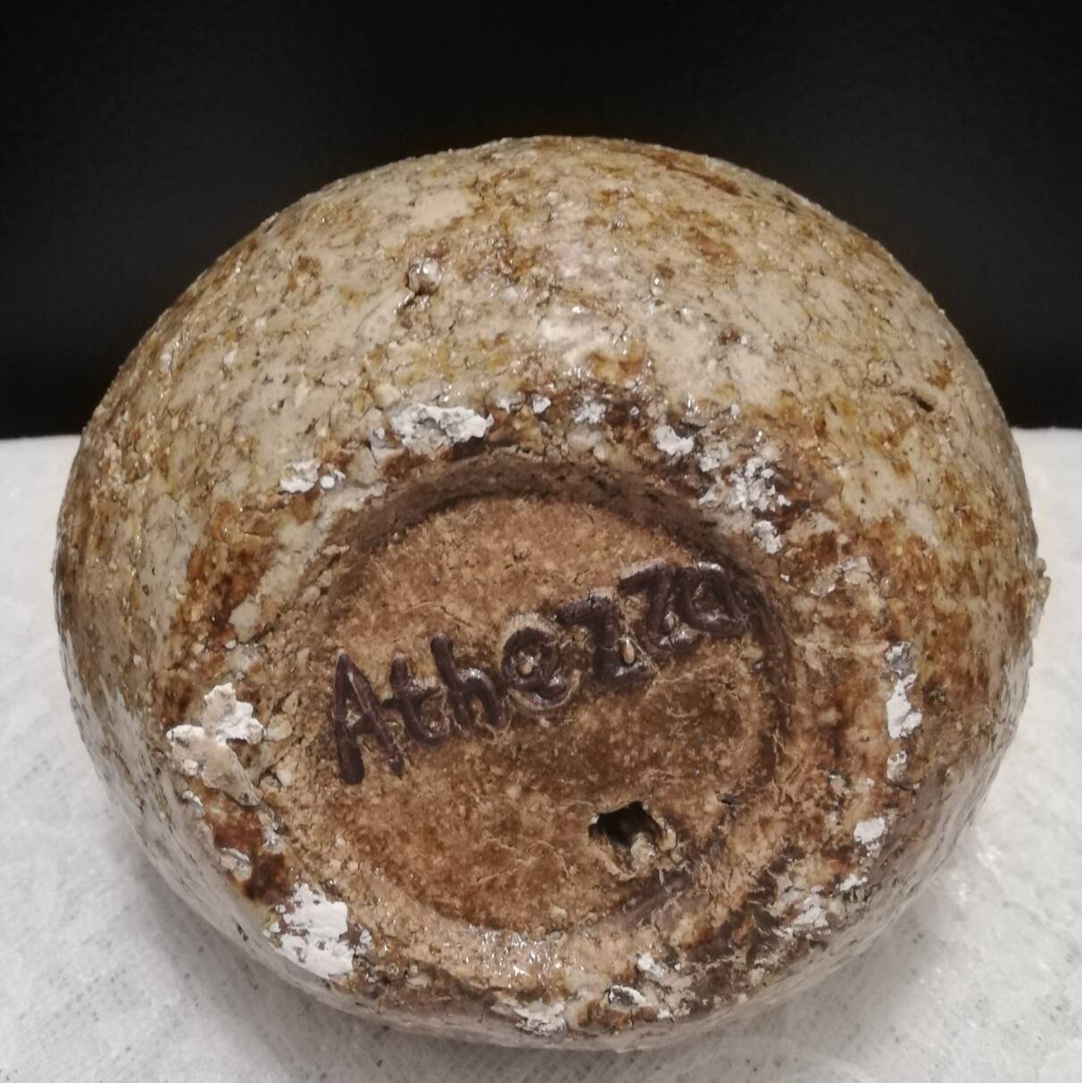 Cracked stoneware hen