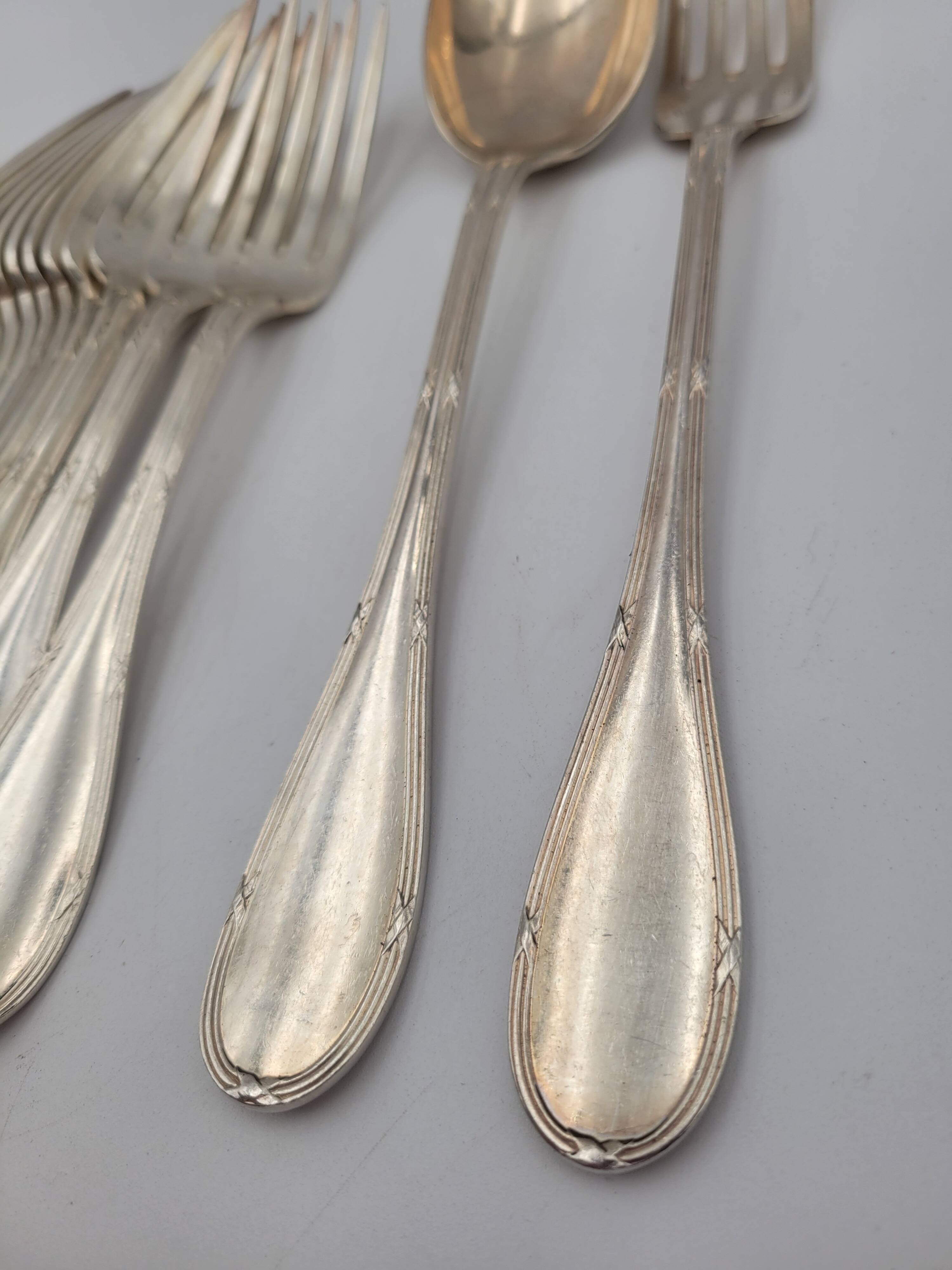 Ravinet d'Enfer silver plated cutlery set 38 pieces