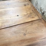 Table de ferme noyer plateau pivotable à allonges