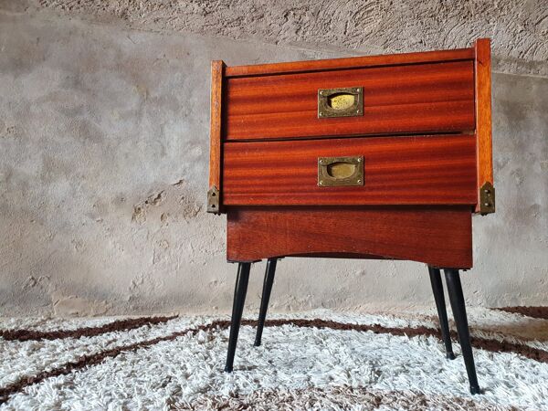 Table de chevet scandinave deux tiroirs