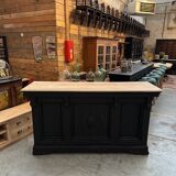 Early 20th century bar counter