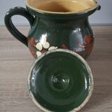 Pitcher with lid