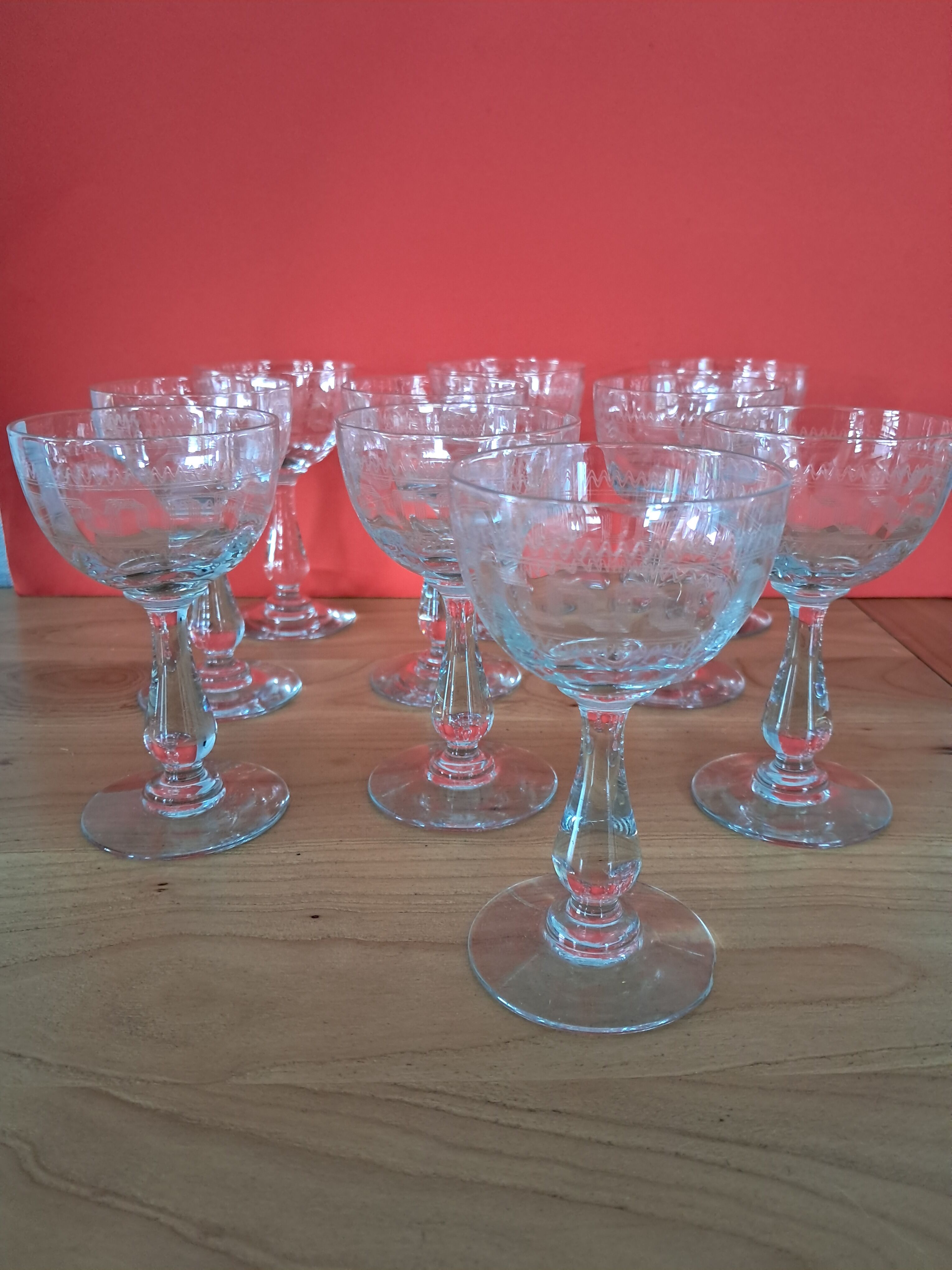 Wine guilloche glasses from the years 1900/1903.