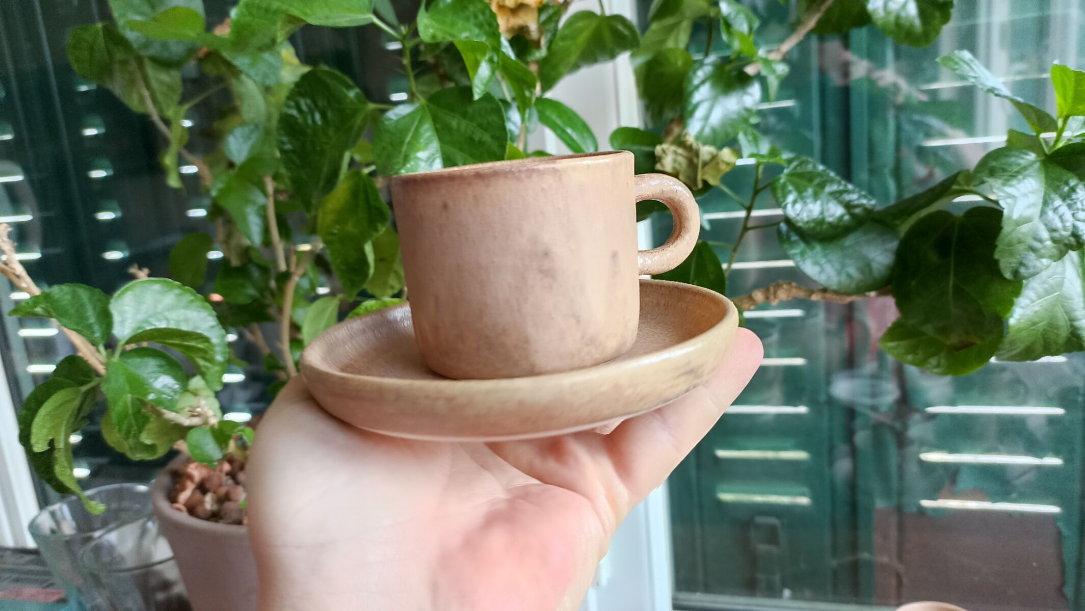 12-cup service with saucers and a pourer - Vieux grès de la Tour