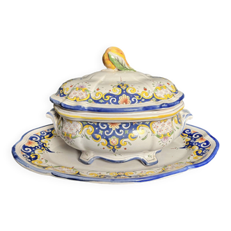 Angoulême earthenware Le Renoleau 20th century tureen set