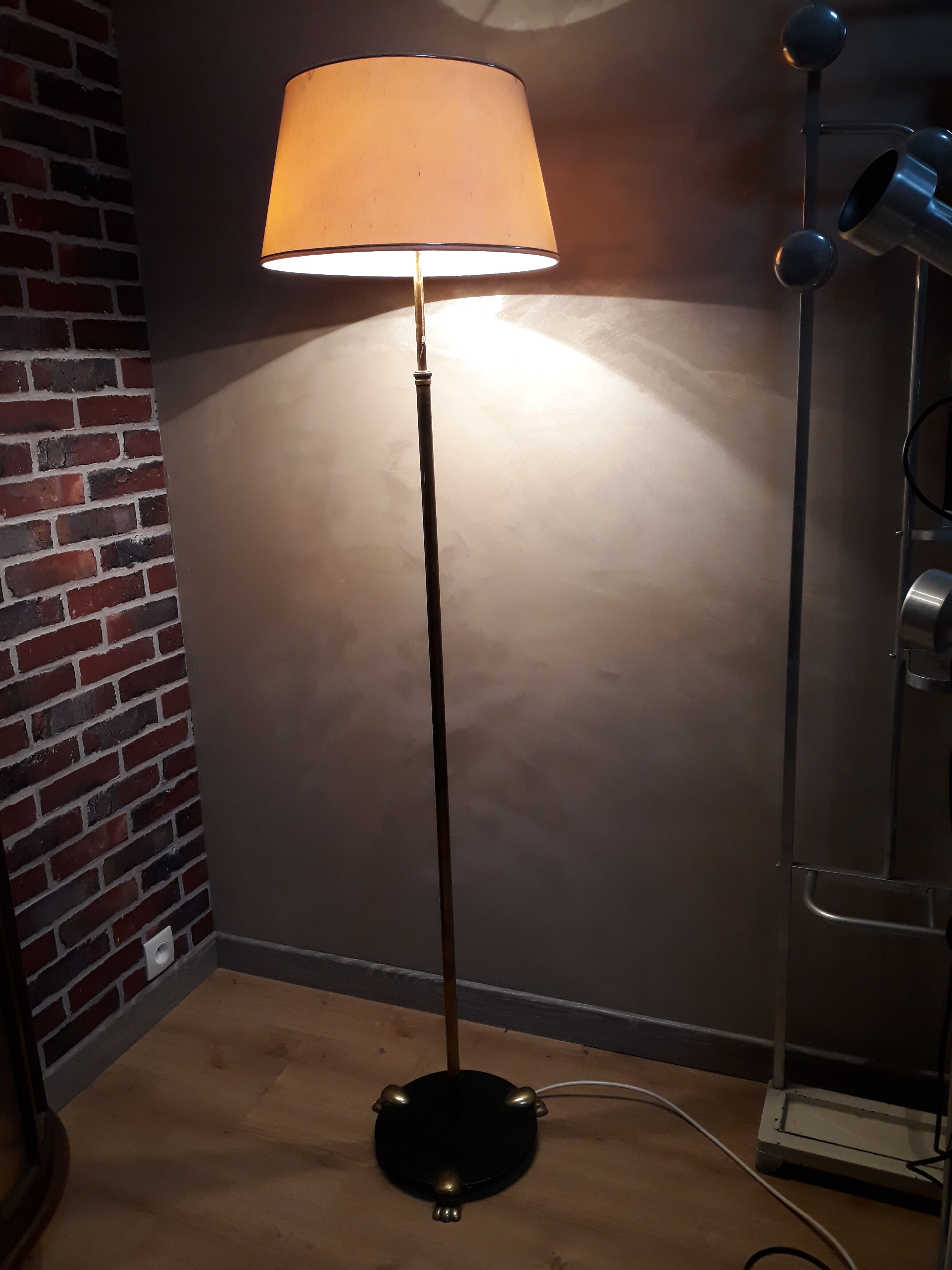 lamppost of luxury brass