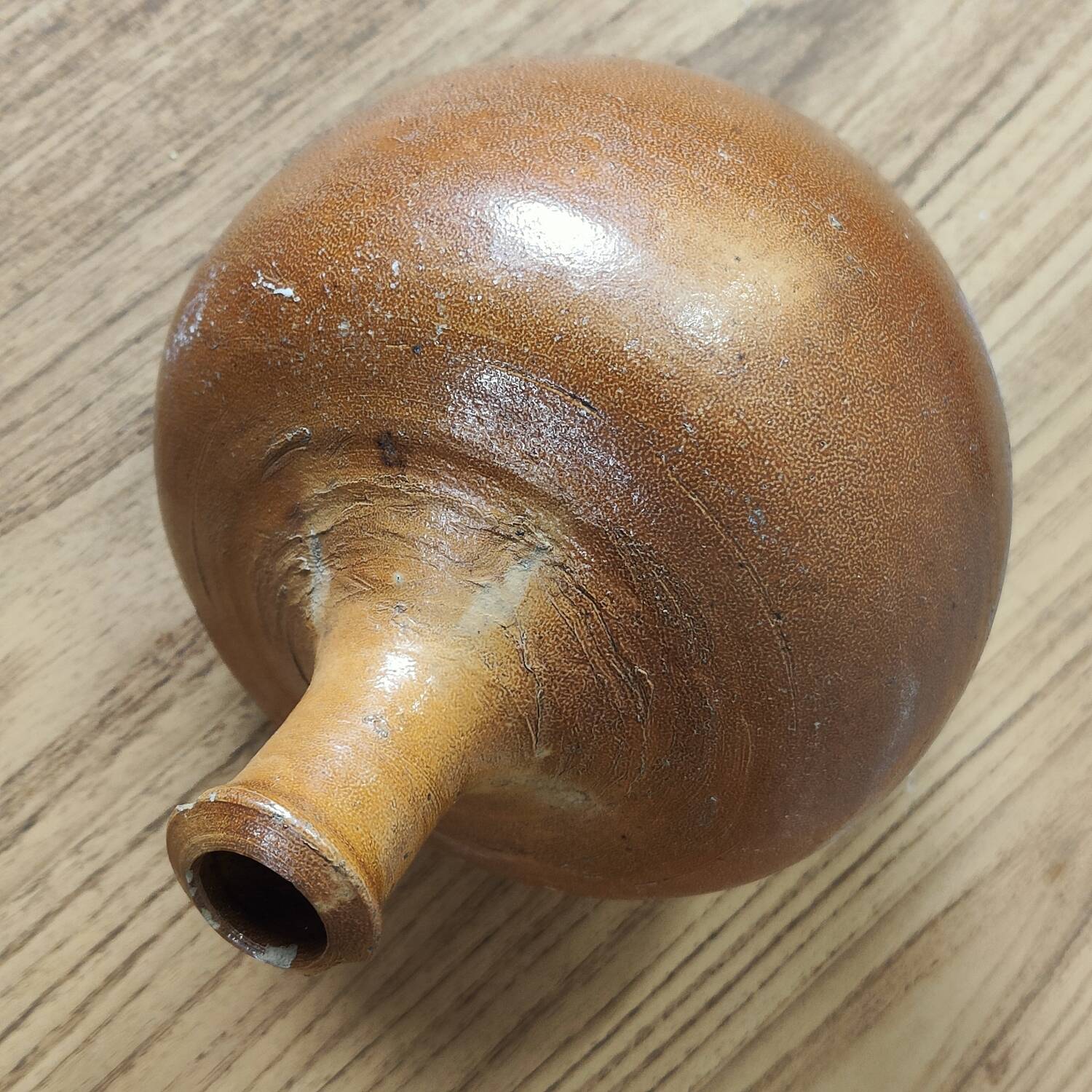 Jar, sandstone amphora, spinning top shape, year 50