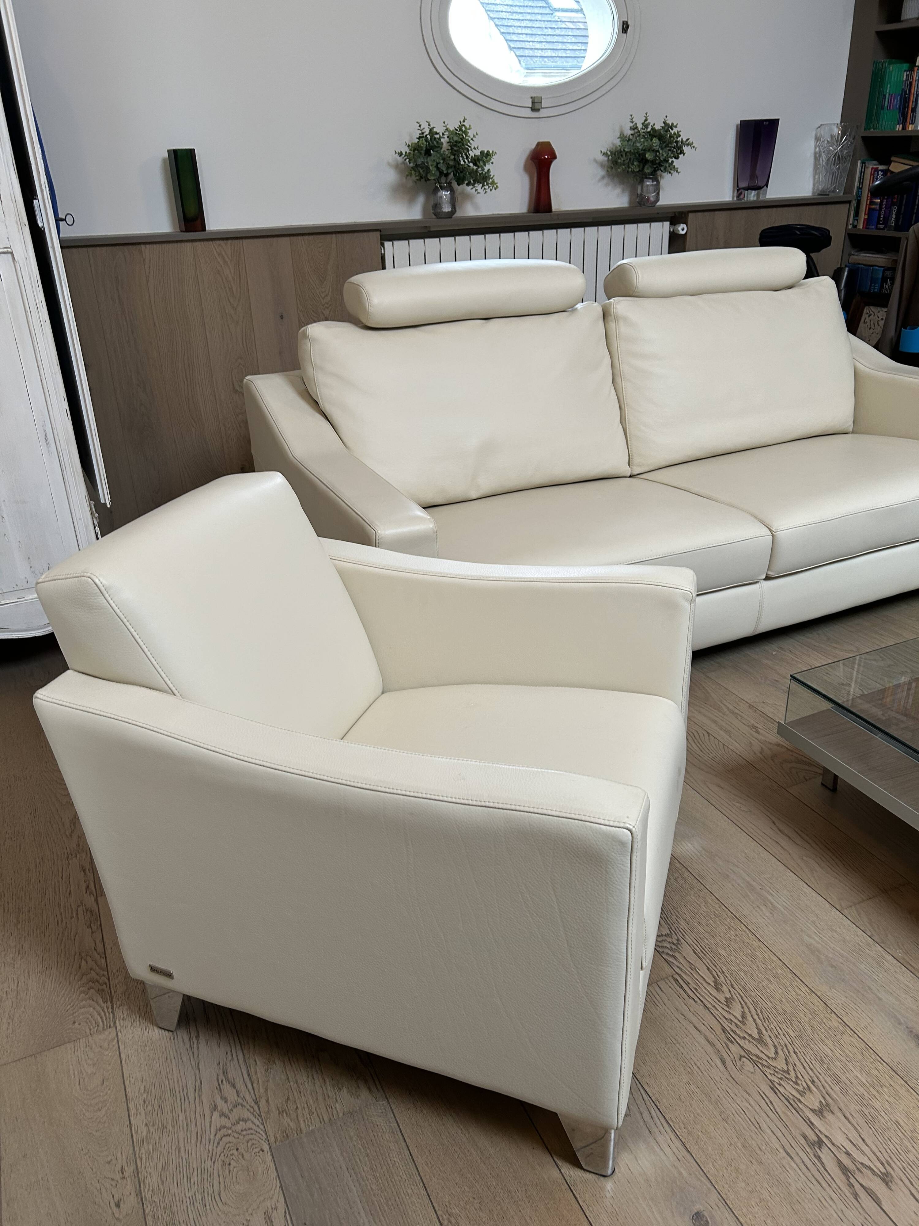 Living room set: 3-seater sofa, armchair and coffee table