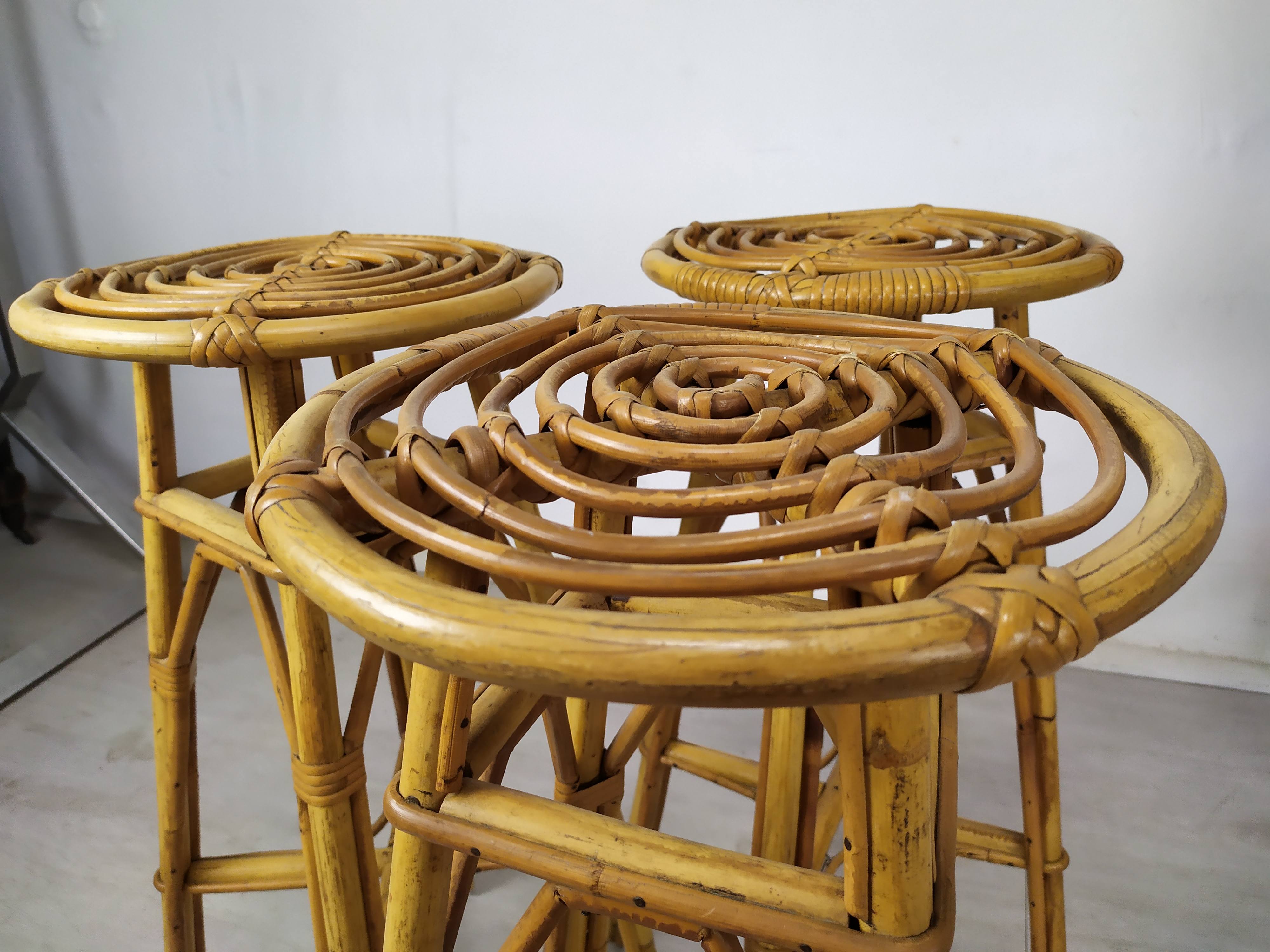 Vintage rattan bar and stools