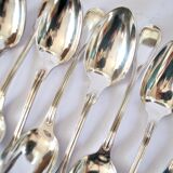 12 cuillères à dessert, café anciennes St Médard modèle filet style Chinon