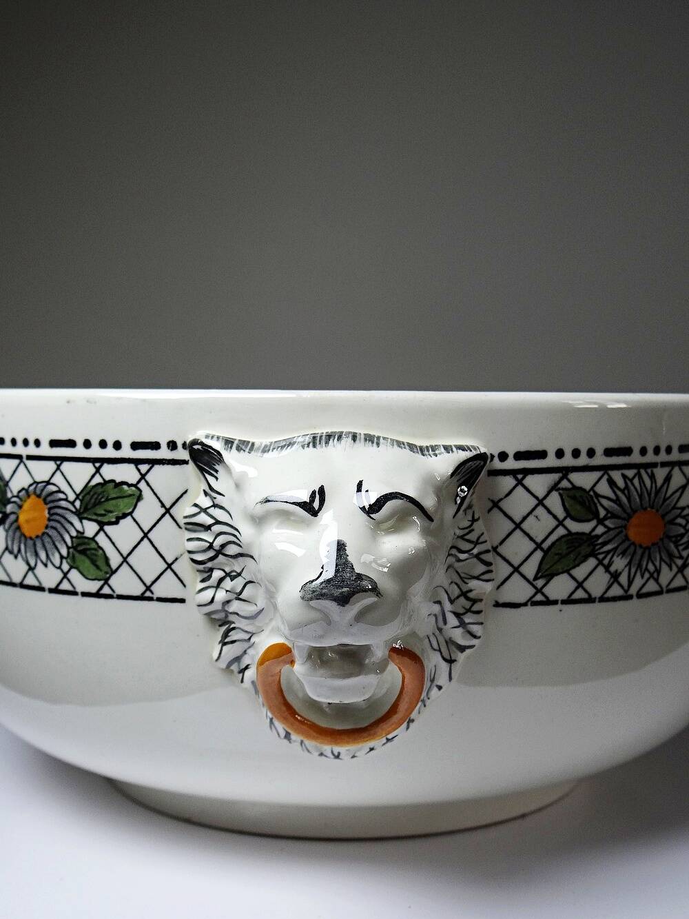 Large salad bowl HB Choisy-le-Roi polychrome ironstone "Elisabeth" early 20th century