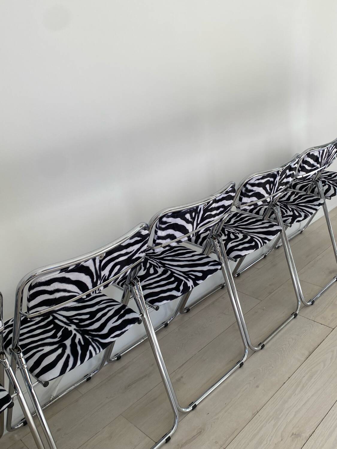 6 folding chairs in metal and zebra-patterned fabric, 1970s