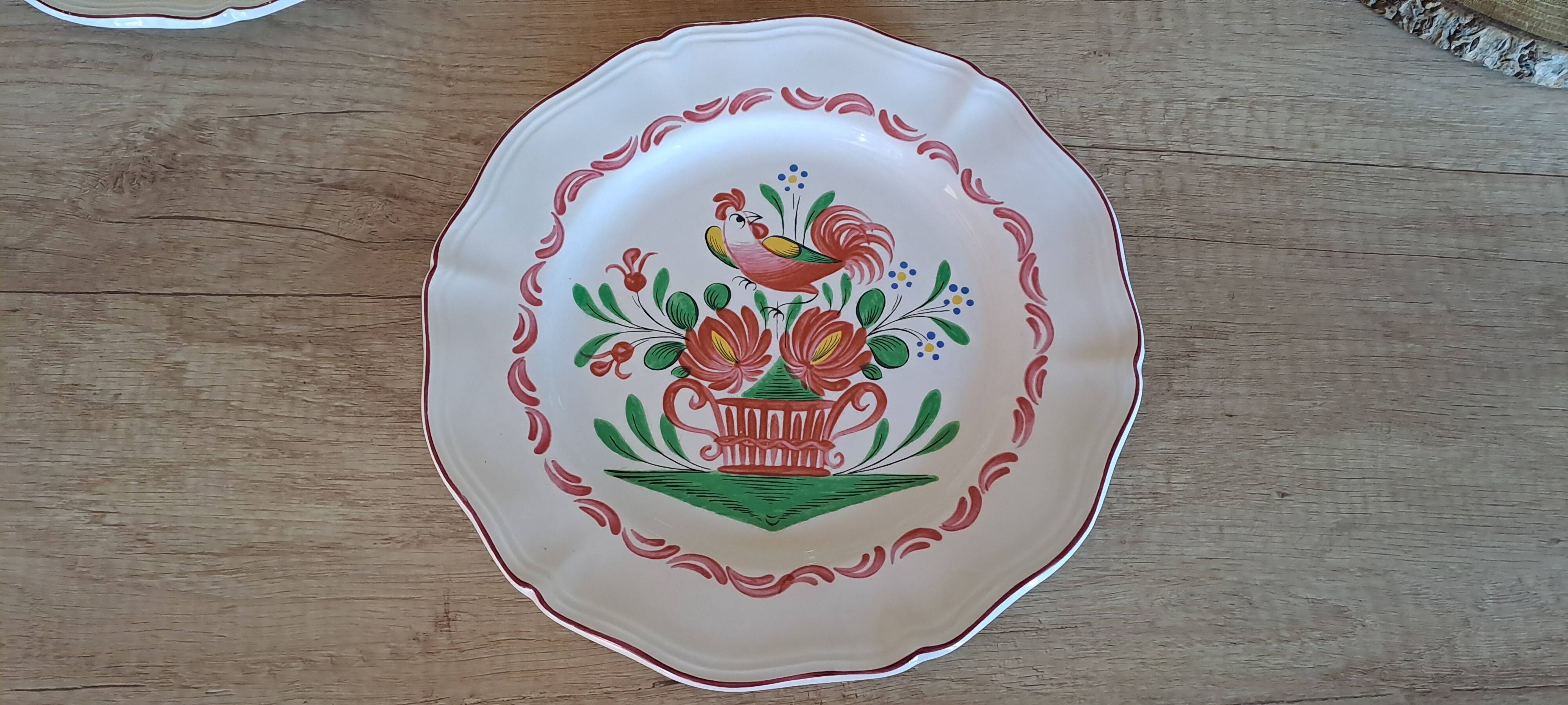 Set of 3 plates with Saint Clément rooster decoration