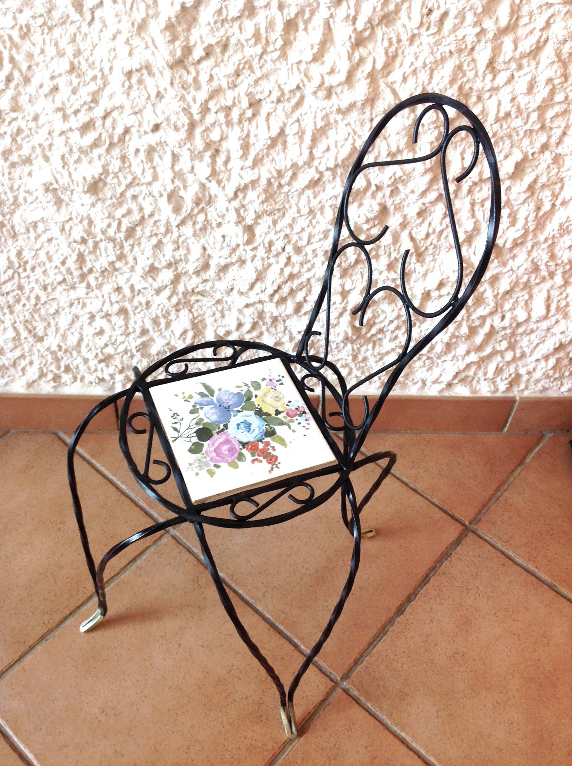 Plant holder "chair" in wrought iron and earthenware / vintage 60s-70s