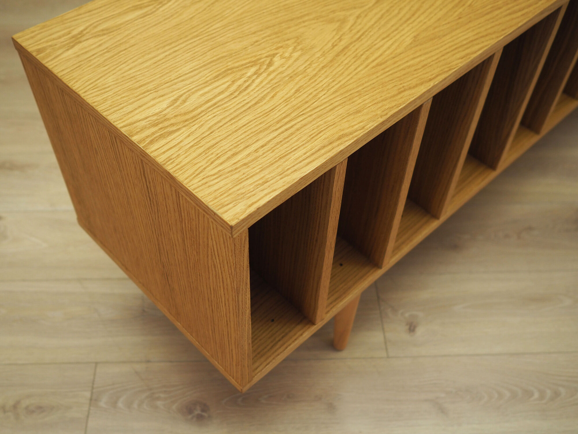 Enfilade en chêne, design danois, années 1990, production: Danemark