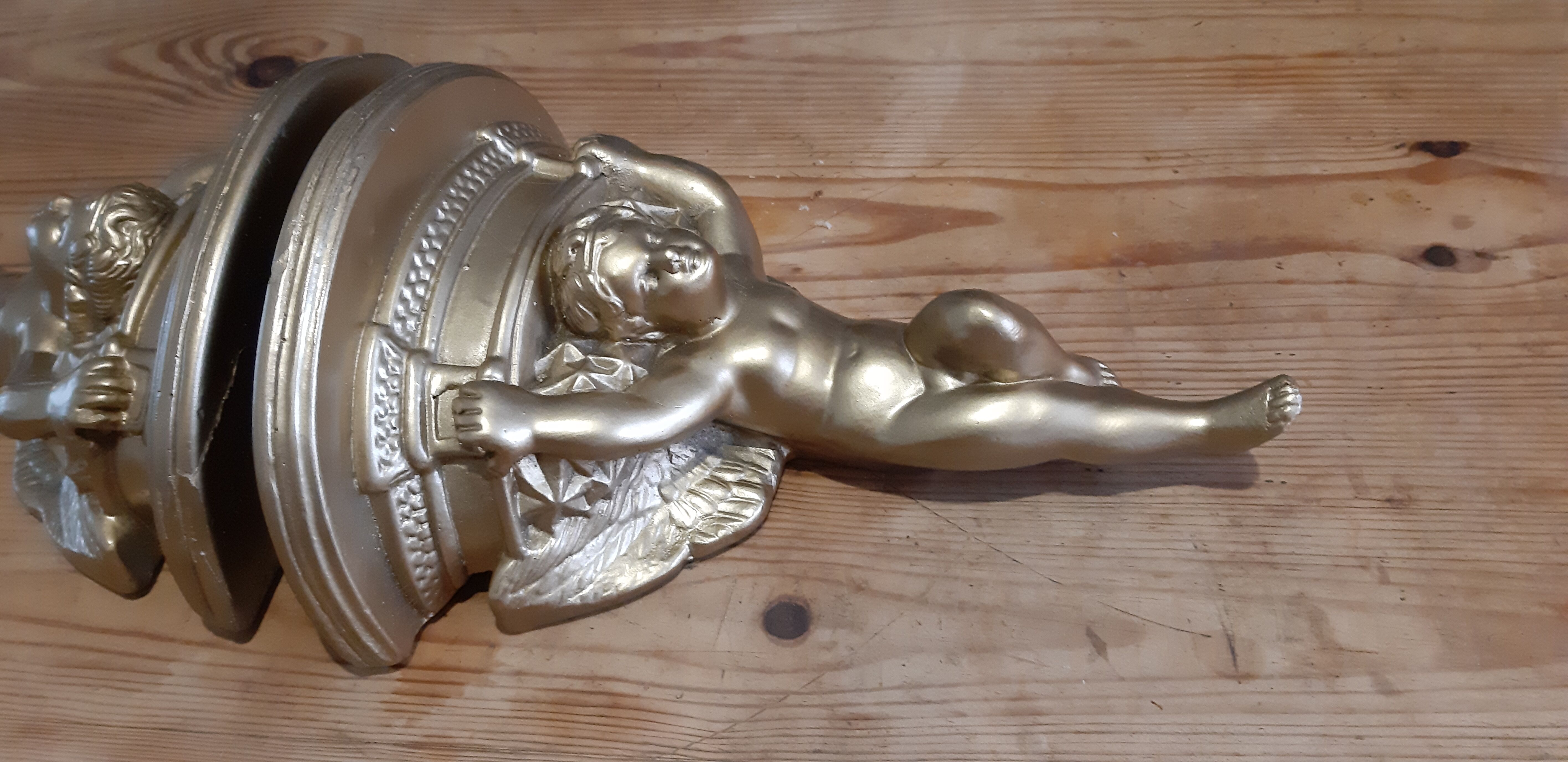 Pair of golden plaster wall selettes