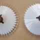 Lot de 2 abats jour vintage en opaline