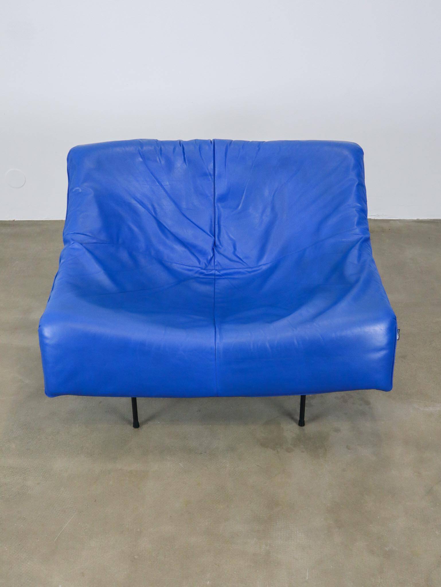 Vintage blue leather Butterfly armchair by Gerard van den Berg for Montis
