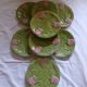 8 assiettes à dessert anciennes en barbotine