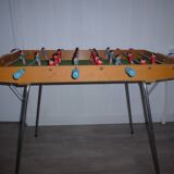 Pretty baby-foot child brand samub vintage year 60 in very good condition seen in years. bars slide very well.  all the colors are original.  with the goals 1.05 width 54cm top length 78cm