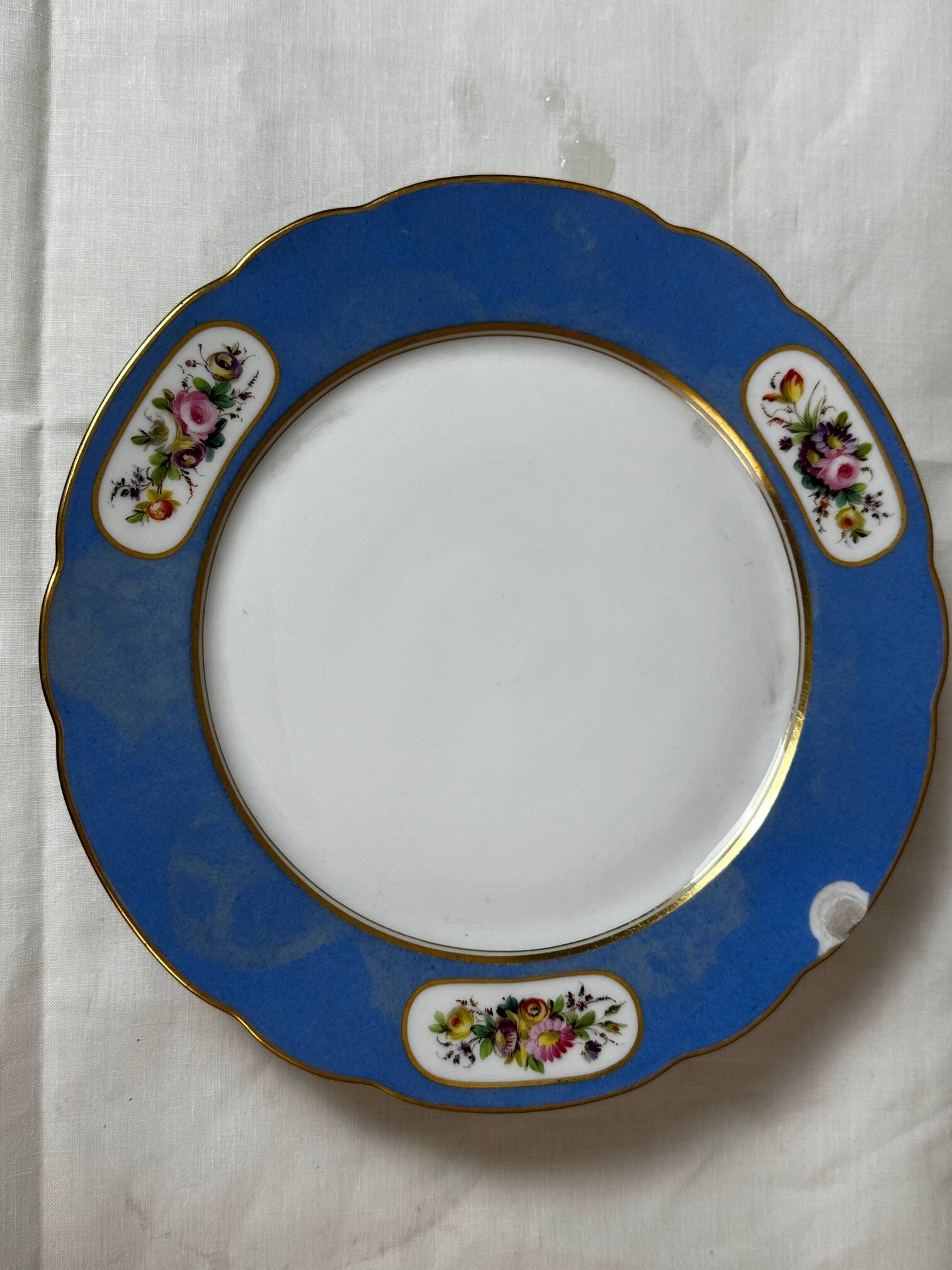 Porcelain service from Paris