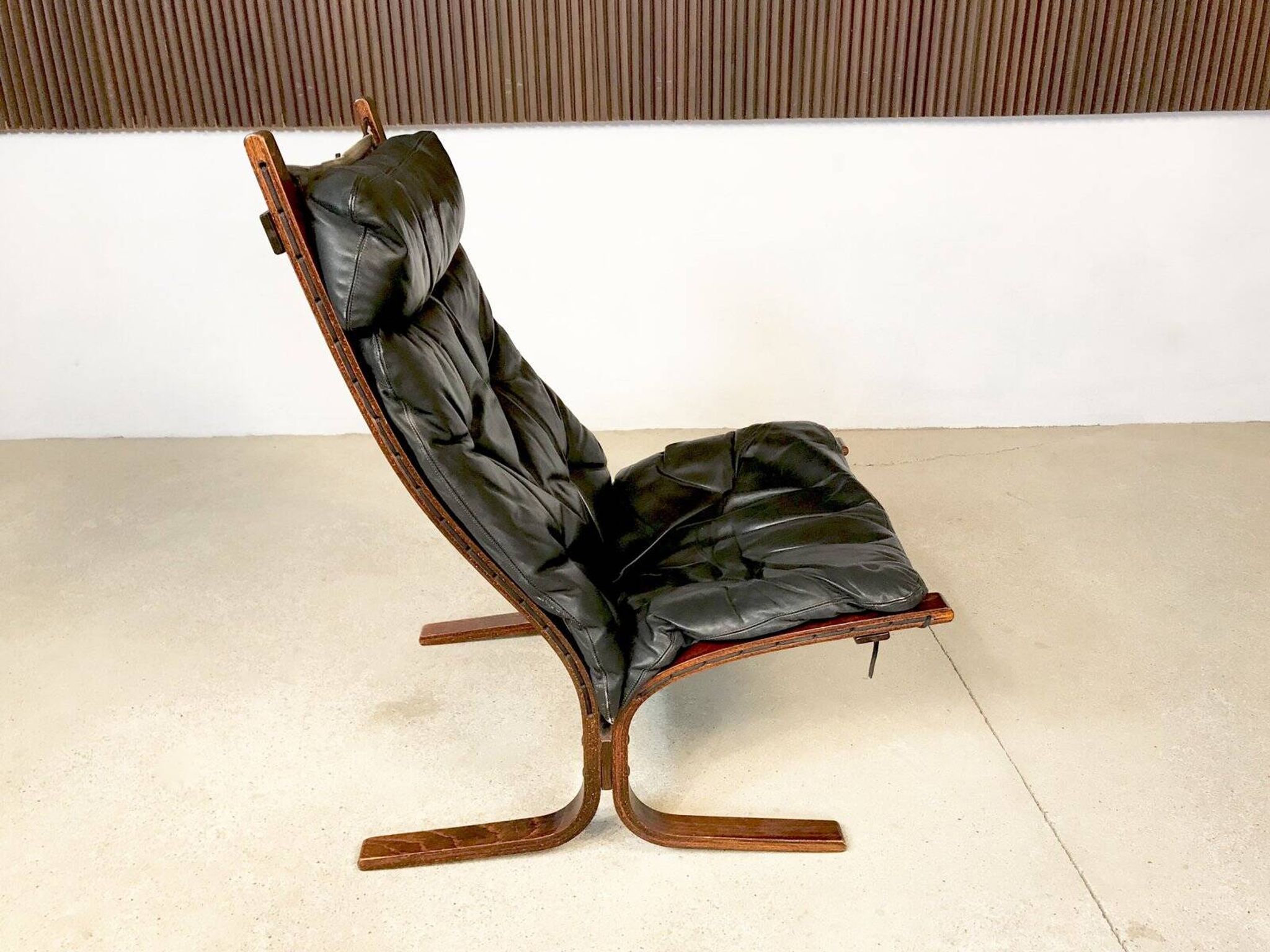 Siesta leather highback chair by Ingmar Relling for Westnofa, 1960s