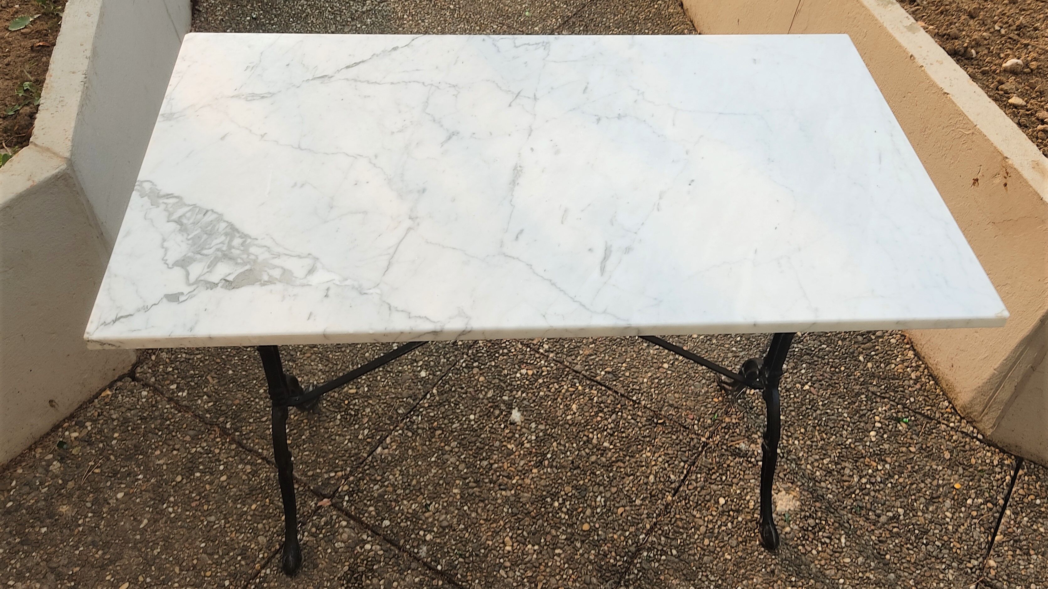 Table en marbre carrare poli