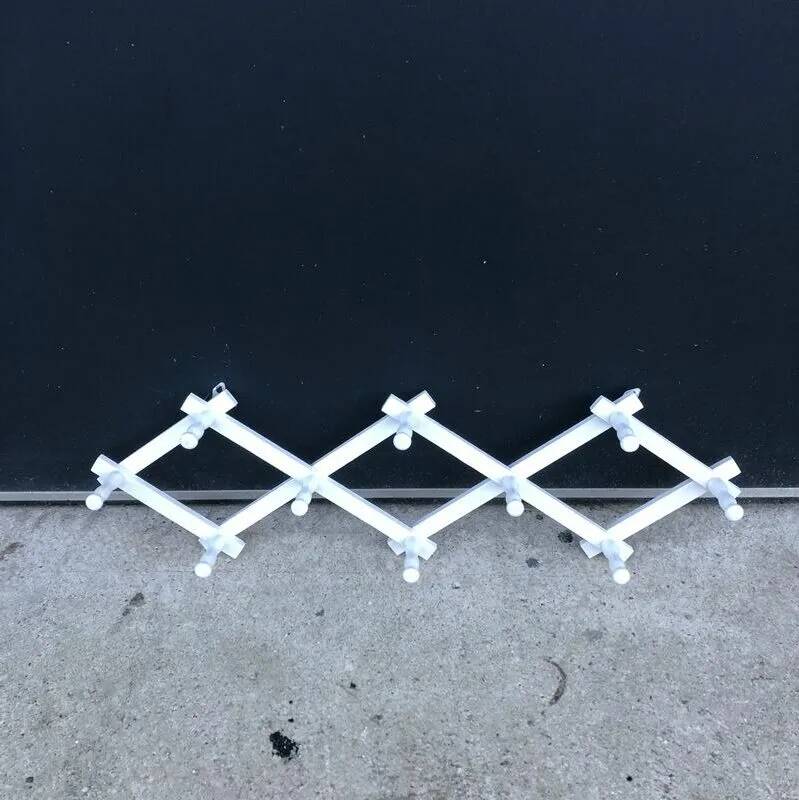 Portemanteau mural extensible
