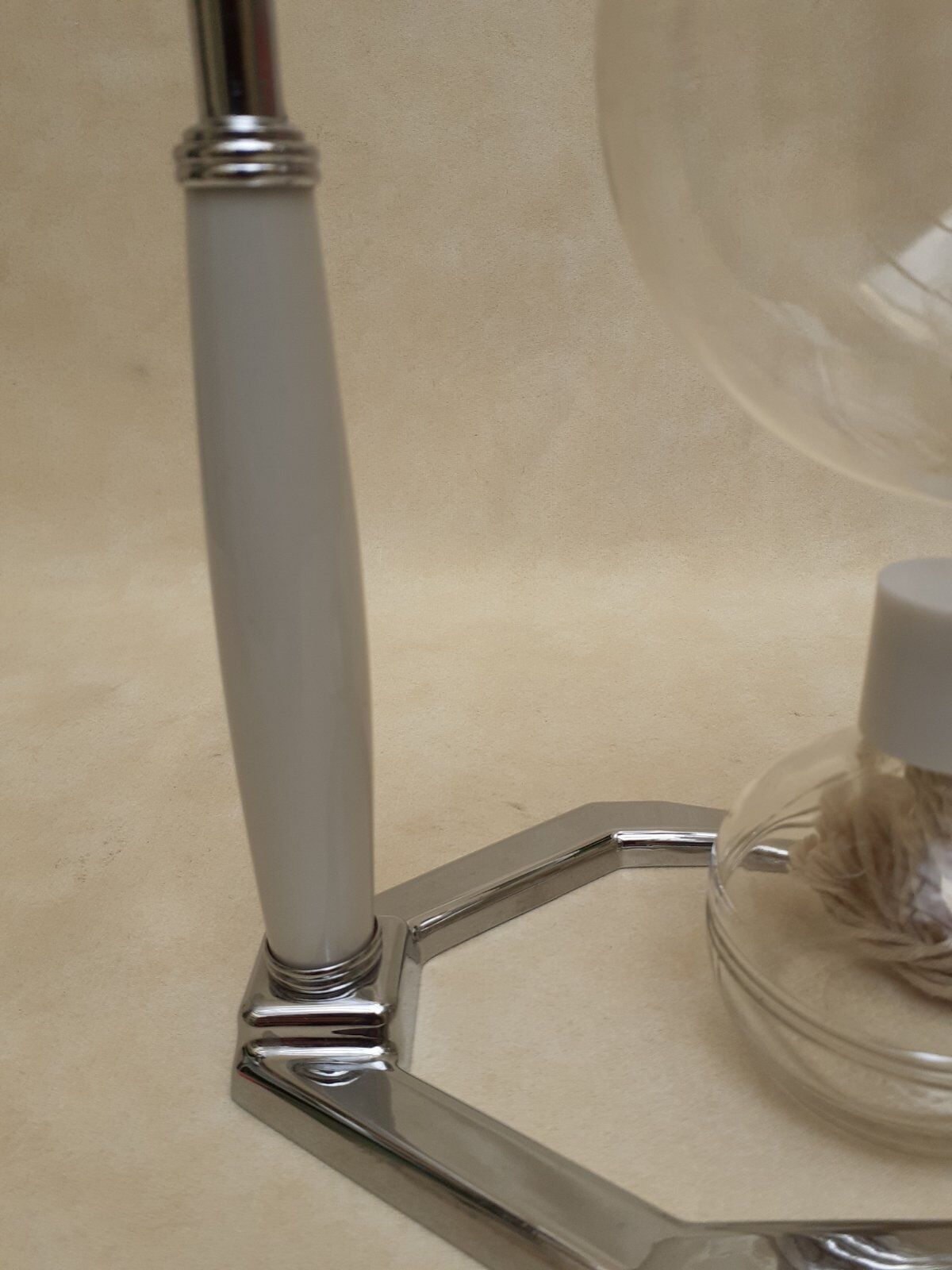 Hellem vintage depression cafeteria